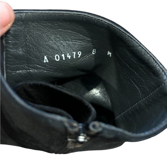 Stuart Weitzman  Women’s Black Neoprene Stretch Ankle Suede Sock Bootie Size 8m - Picture 7 of 7